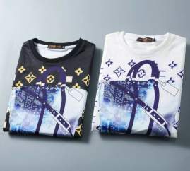 Picture of LV Sweatshirt _SKULVM-3XL25tn5733767